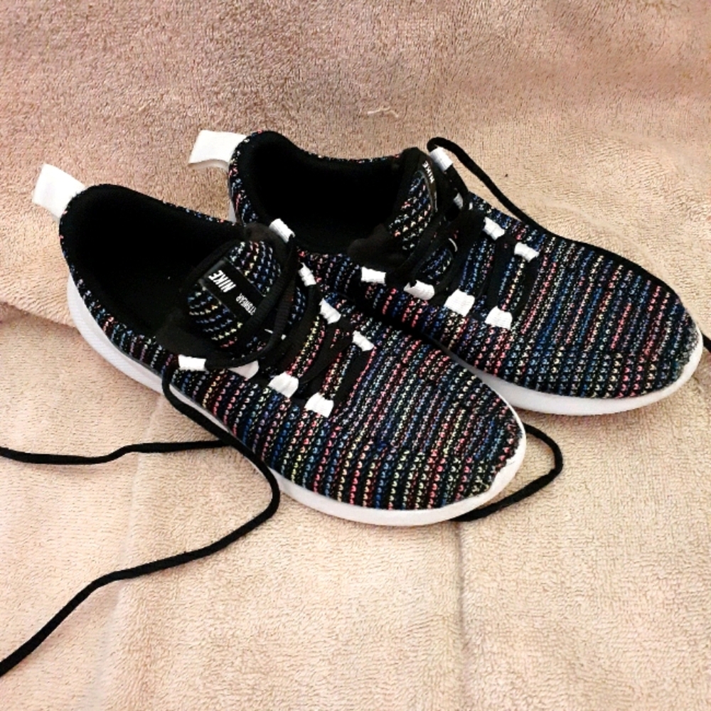 Girls Nike Sportswear sneakers